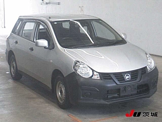 NISSAN AD 2020