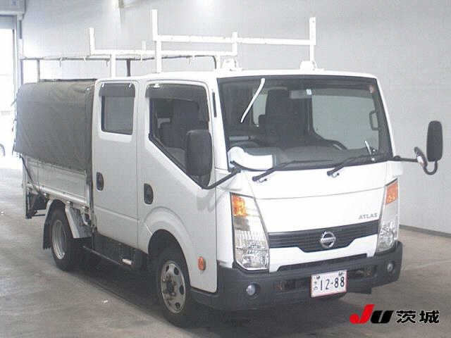 NISSAN ATLAS 2010