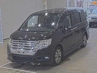 HONDA STEP WAGON 2014