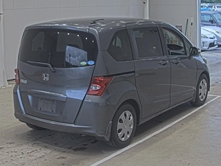 HONDA FREED 2010