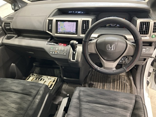 HONDA STEP WAGON 2012
