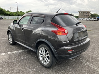 NISSAN JUKE 2010