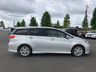 TOYOTA WISH 2009