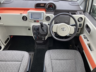 TOYOTA PORTE 2013