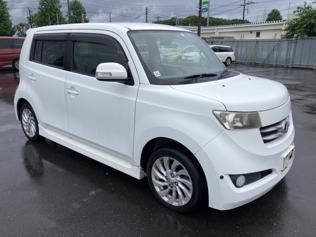 TOYOTA BB 2008