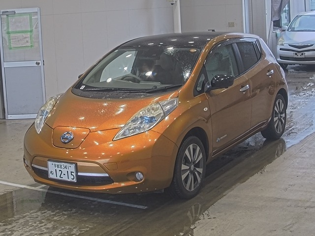 NISSAN LEAF 2016