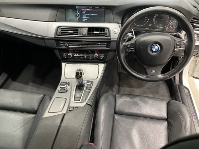 BMW 5 SERIES 2011