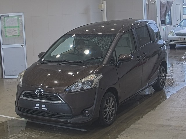 TOYOTA SIENTA 2017