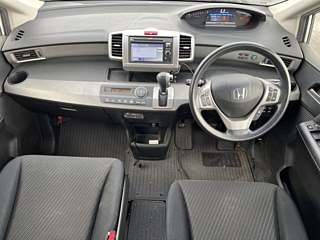 HONDA FREED 2013