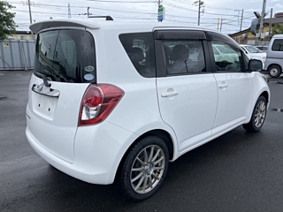 TOYOTA RACTIS 2010