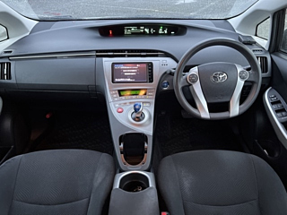 TOYOTA PRIUS 2015