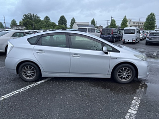 TOYOTA PRIUS 2015