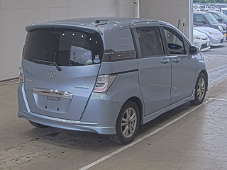 HONDA FREED 2013