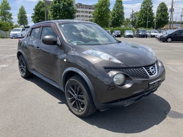 NISSAN JUKE 2011