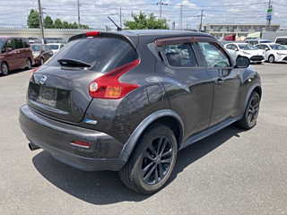 NISSAN JUKE 2011