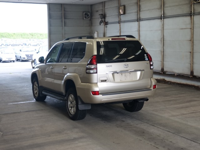 TOYOTA LAND CRUISER PRADO 2008