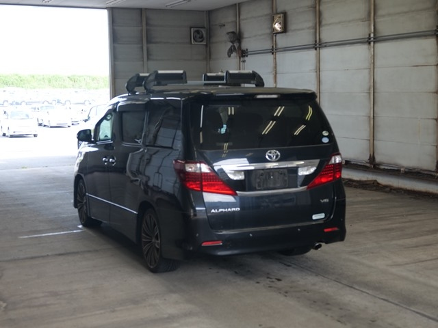 TOYOTA ALPHARD 2008