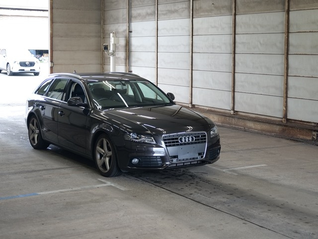 AUDI A4 2008