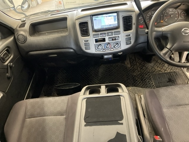 NISSAN CARAVAN VAN 2011