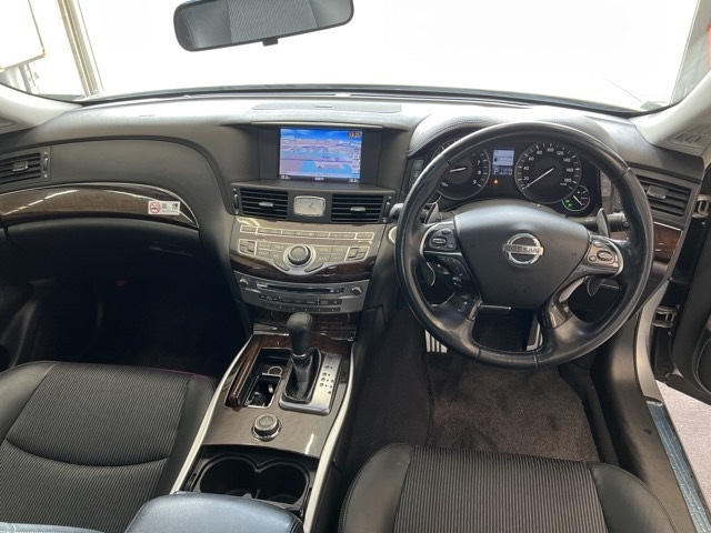 NISSAN FUGA 2009