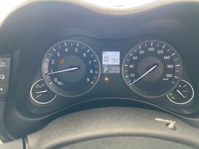 NISSAN FUGA 2009