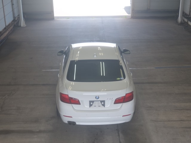 BMW 5 SERIES 2010