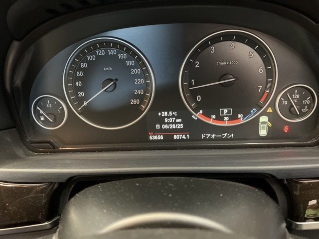 BMW 5 SERIES 2011