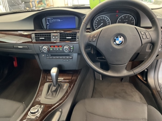 BMW 3 SERIES 2010