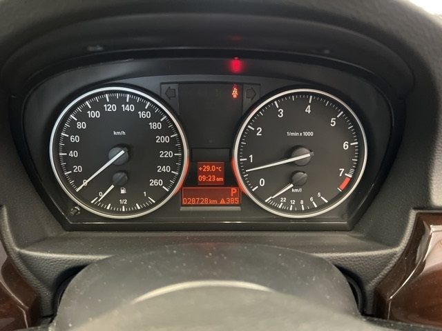 BMW 3 SERIES 2010