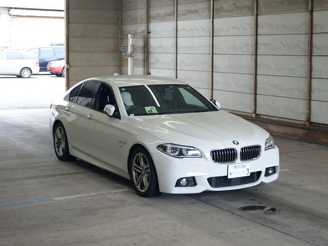 BMW 5 SERIES 2016