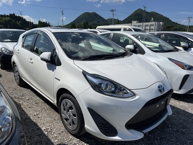 TOYOTA AQUA 2020