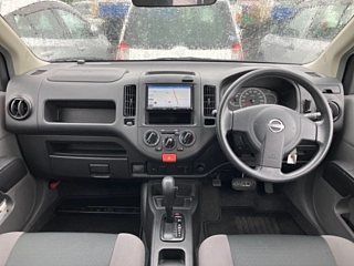 NISSAN AD 2021