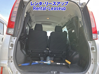 TOYOTA NOAH 2014