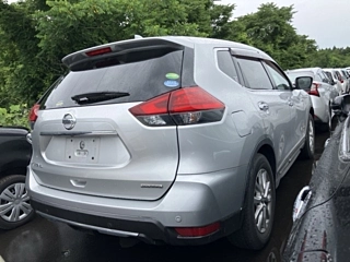 NISSAN X-TRAIL 2018