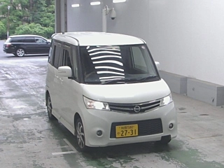 NISSAN ROOX 2012