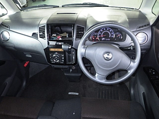 NISSAN ROOX 2012