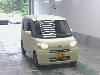 DAIHATSU TANTO 2009