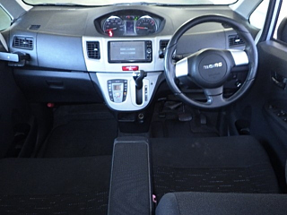 DAIHATSU MOVE 2011