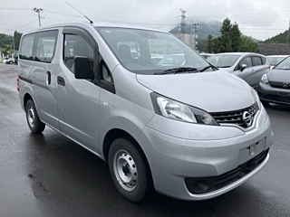 NISSAN NV200 2020