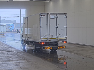 ISUZU ELF 2018