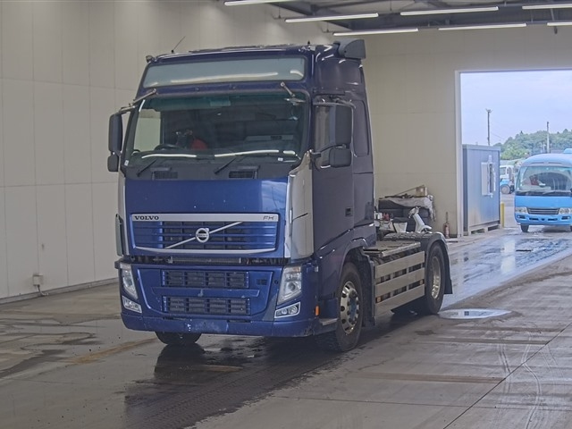 VOLVO OTHER 2011