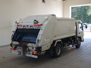 MITSUBISHI CANTER 2013