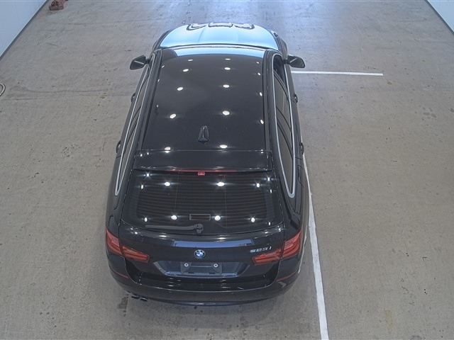 BMW 5 SERIES 2010