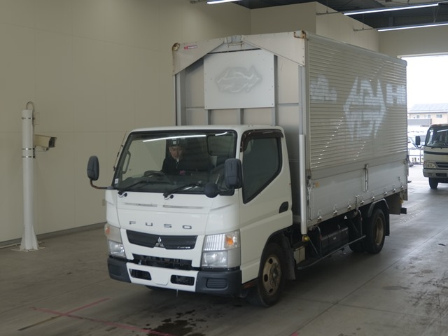MITSUBISHI CANTER 2015