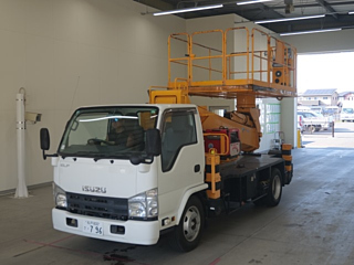 ISUZU ELF 2014