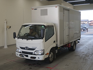 HINO DUTRO 2017