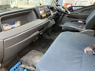 MITSUBISHI CANTER 2011