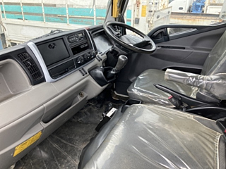 MITSUBISHI CANTER 2016