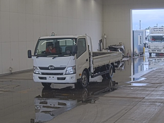HINO DUTRO 2016