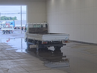 HINO DUTRO 2016